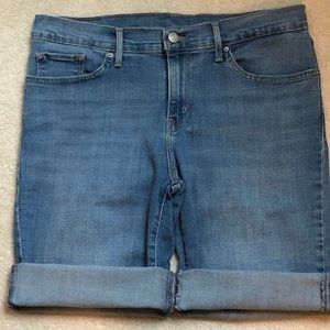 Levi Bermuda Shorts